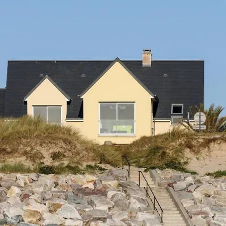 Ferienhaus Lovely In *