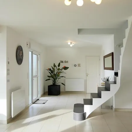 Awesome In With Wifi Saint-Germain-sur-Ay