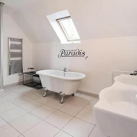 Awesome In With Wifi * Saint-Germain-sur-Ay