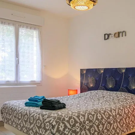 Lovely In With Kitchen Saint-Germain-sur-Ay